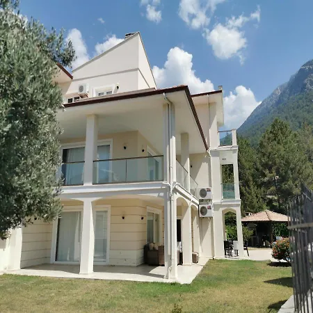 Beatrice Large Family Фетхие