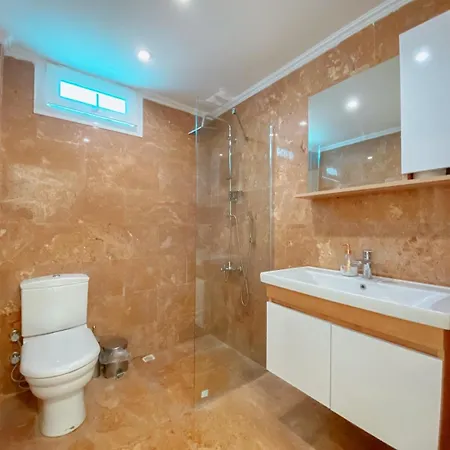 فيلة Beatrice Large Family *