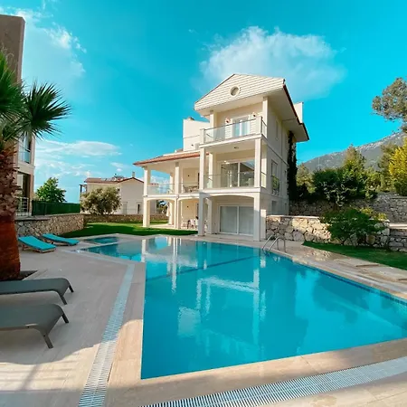فيلة Beatrice Large Family فتحية