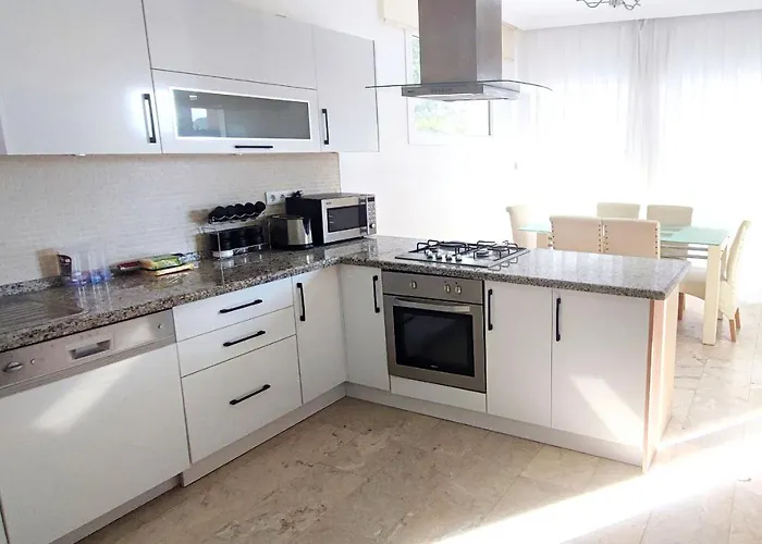 Beatrice Large Family * Fethiye