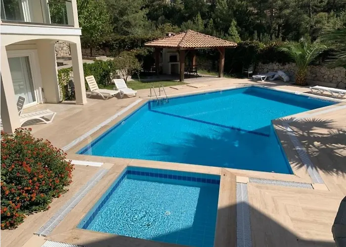 Beatrice Large Family