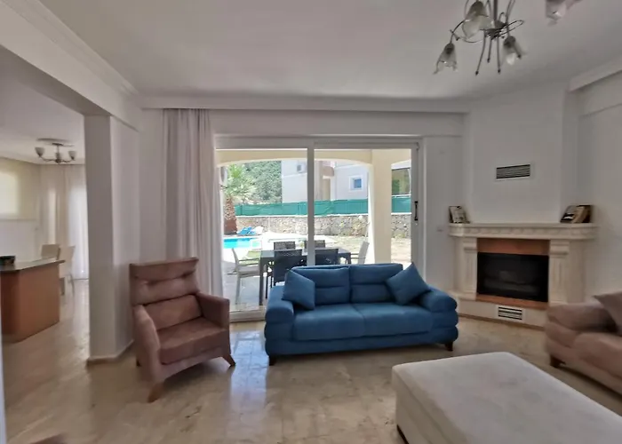 Beatrice Large Family Vila *